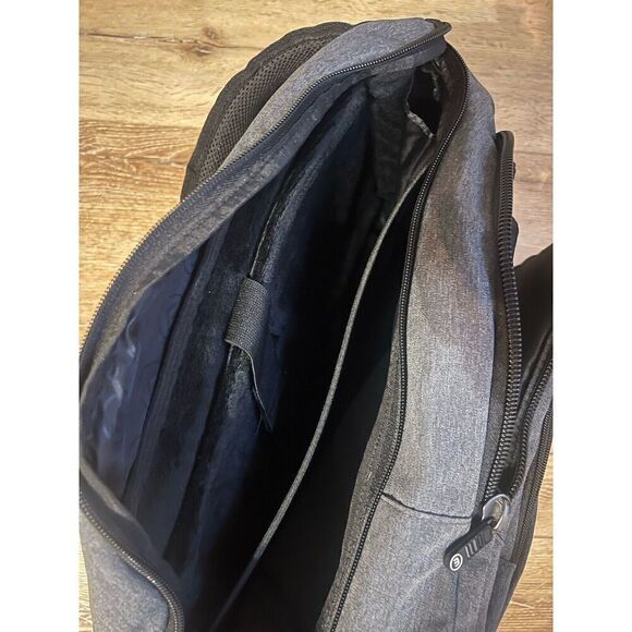 TravisMathew Golf Casual Tasked Backpack Charcoal Sa Francisco Giants Jim Beam - Picture 4 of 4